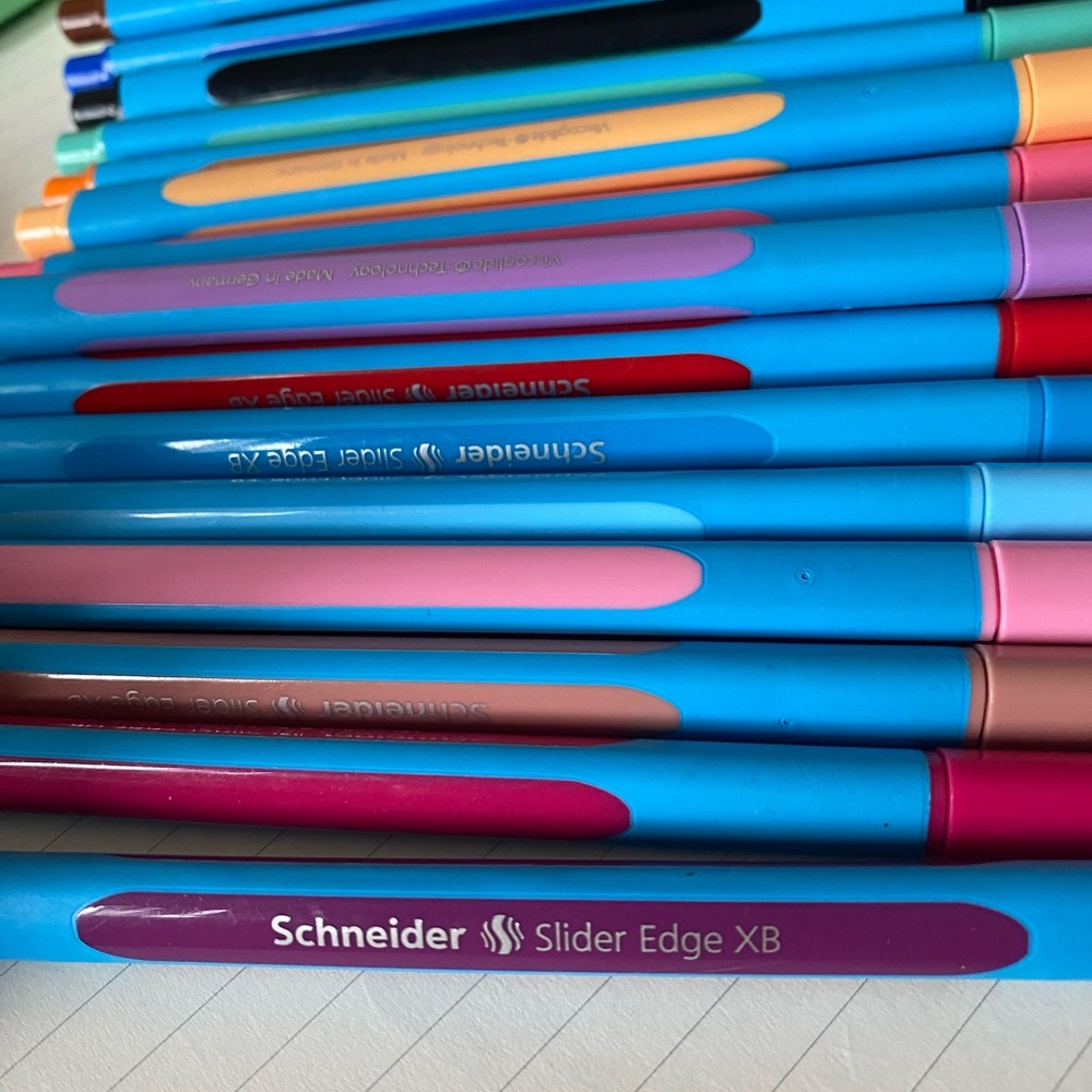 Stylos Schneider slider edge XB